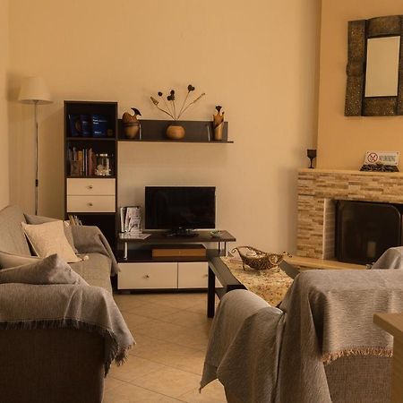 Family Resort In Nea Vrasna Ngoại thất bức ảnh