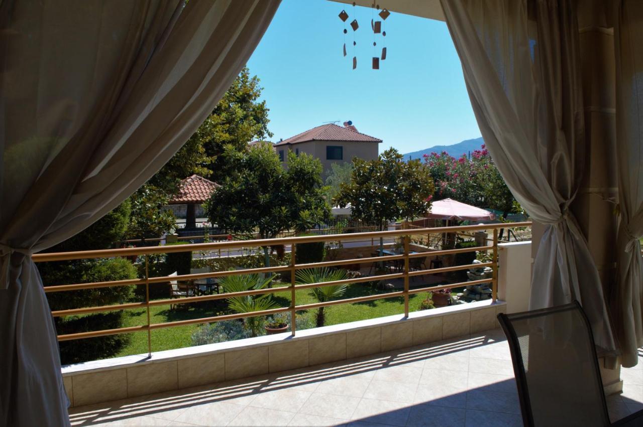 Family Resort In Nea Vrasna Ngoại thất bức ảnh